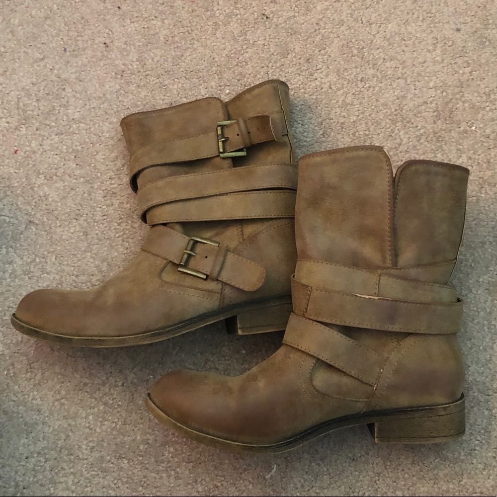 Madden girl buckle boots